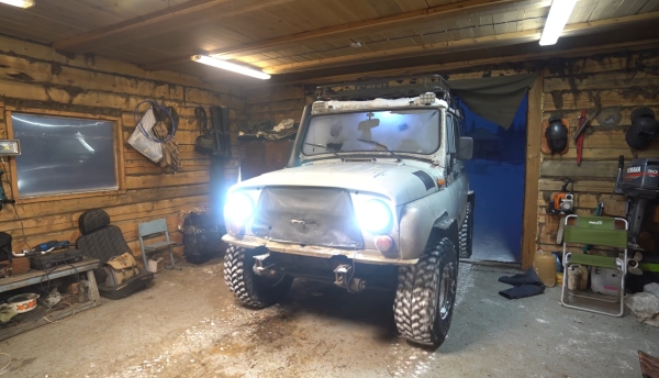 Как заводят автомобиль в минус 50°C. Видео из Якутии Как заводят автомобиль в минус 50°C. Видео из Якутии