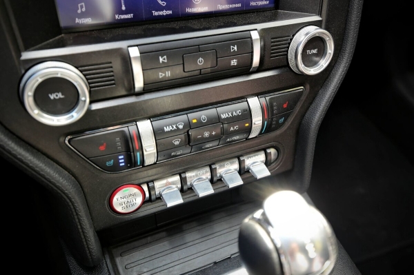 «Геометрия не пострадала, безопасность — целая». Белорус привёз из Америки 466-сильный Ford Mustang GT «Геометрия не пострадала, безопасность — целая». Белорус привёз из Америки 466-сильный Ford Mustang GT