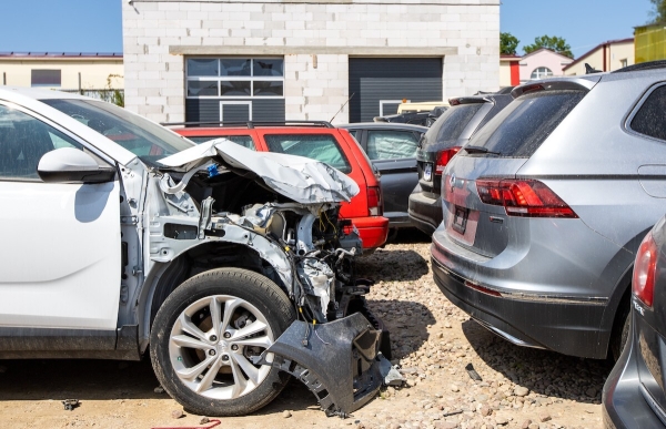 «Теперь только на запчасти». Белорус купил в Америке «биток», но восстановить его не смог «Теперь только на запчасти». Белорус купил в Америке «биток», но восстановить его не смог