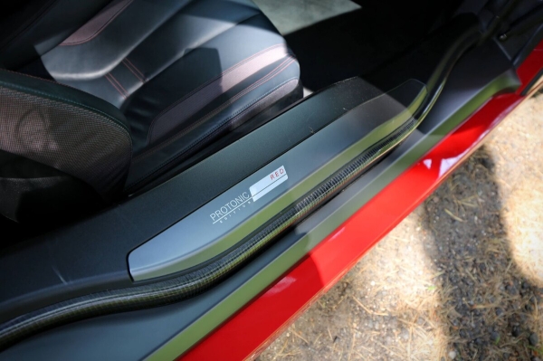 22-летний парень из Жодино купил BMW i8 за $100 тысяч — доволен? 22-летний парень из Жодино купил BMW i8 за $100 тысяч — доволен?