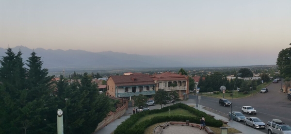 «Вдоль дороги — венки и памятники». Белорус в одиночку отправился в горы Грузии, где даже страховка не действует «Вдоль дороги — венки и памятники». Белорус в одиночку отправился в горы Грузии, где даже страховка не действует