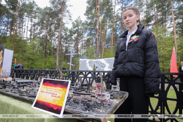 Трагедию деревни Лески 80-летней давности почтили в Каменецком районе Трагедию деревни Лески 80-летней давности почтили в Каменецком районе