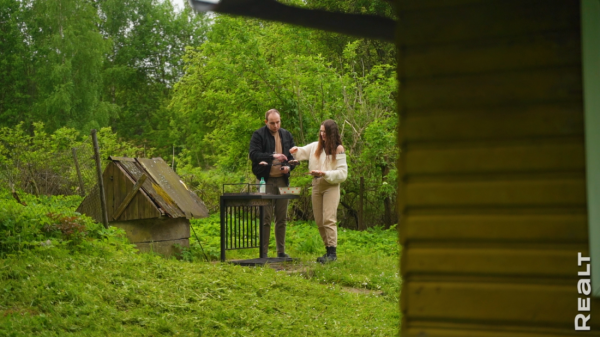 «Первое время спала в обнимку с кочергой». Белоруска сберегла столетний семейный дом — и не жалеет «Первое время спала в обнимку с кочергой». Белоруска сберегла столетний семейный дом — и не жалеет