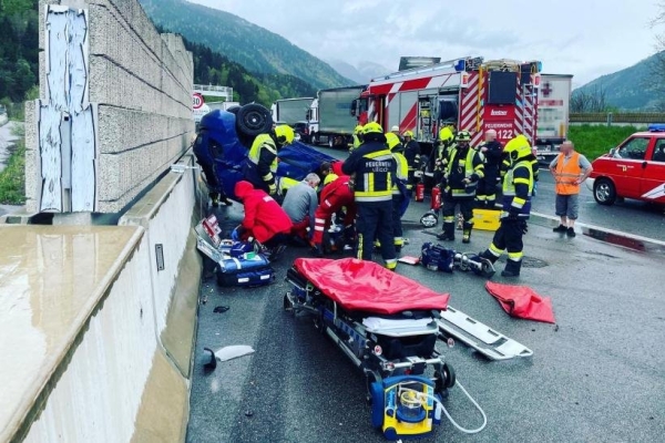 В Австрии белорус на фуре попал в ДТП с легковым автомобилем В Австрии белорус на фуре попал в ДТП с легковым автомобилем