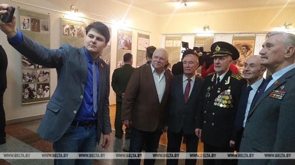 Выставку к 80-летию прорыва блокады Ленинграда открыли в Брестской крепости Выставку к 80-летию прорыва блокады Ленинграда открыли в Брестской крепости