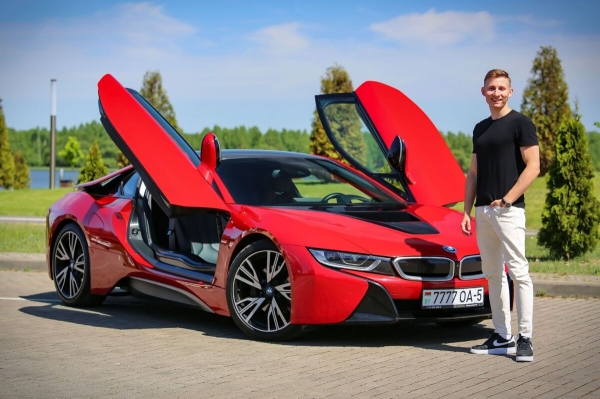 22-летний парень из Жодино купил BMW i8 за $100 тысяч — доволен? 22-летний парень из Жодино купил BMW i8 за $100 тысяч — доволен?