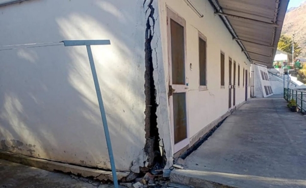 В Индии проваливается под землю целый город. Власти не могут разобраться в причинах В Индии проваливается под землю целый город. Власти не могут разобраться в причинах