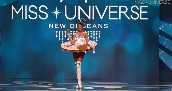 Титул «Мисс Вселенная» получила красавица из США. Она появилась в очень необычном костюме Титул «Мисс Вселенная» получила красавица из США. Она появилась в очень необычном костюме