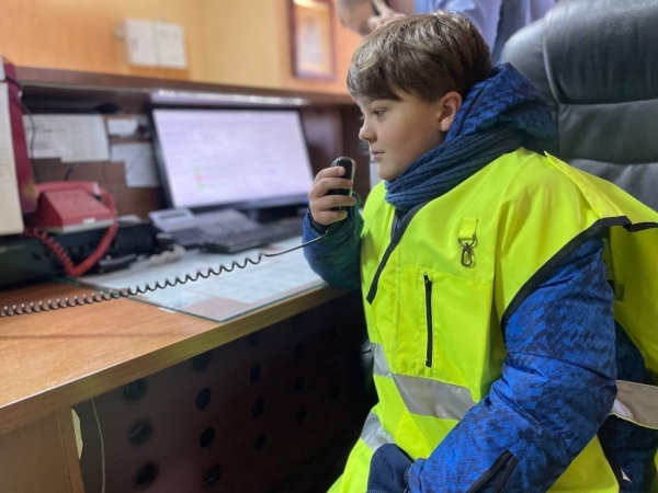 В Бресте дети останавливали водителей и проверяли документы В Бресте дети останавливали водителей и проверяли документы