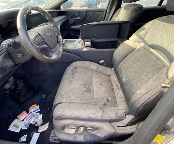 «Теперь только на запчасти». Белорус купил в Америке «биток», но восстановить его не смог «Теперь только на запчасти». Белорус купил в Америке «биток», но восстановить его не смог