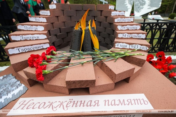 Трагедию деревни Лески 80-летней давности почтили в Каменецком районе Трагедию деревни Лески 80-летней давности почтили в Каменецком районе